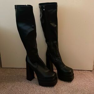 Women’s Wet Kiss Knee High Platform Boots Black size 10
